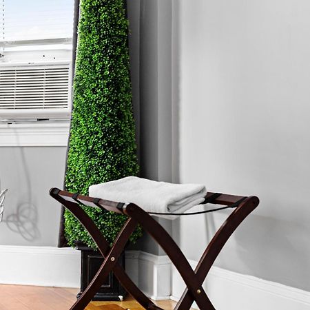 Spacious Apartments Near Ashmont - Evonify Stays Boston Exterior foto