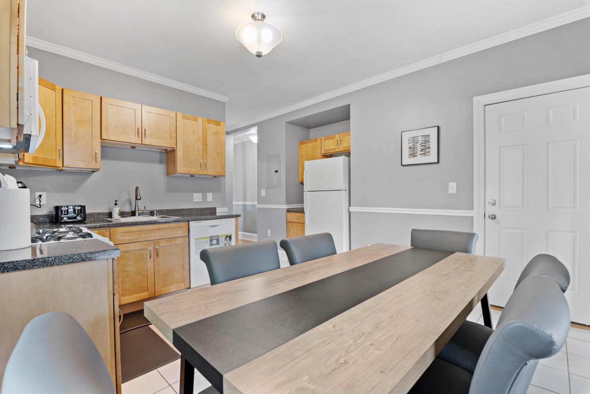 Spacious Apartments Near Ashmont - Evonify Stays Boston Exterior foto