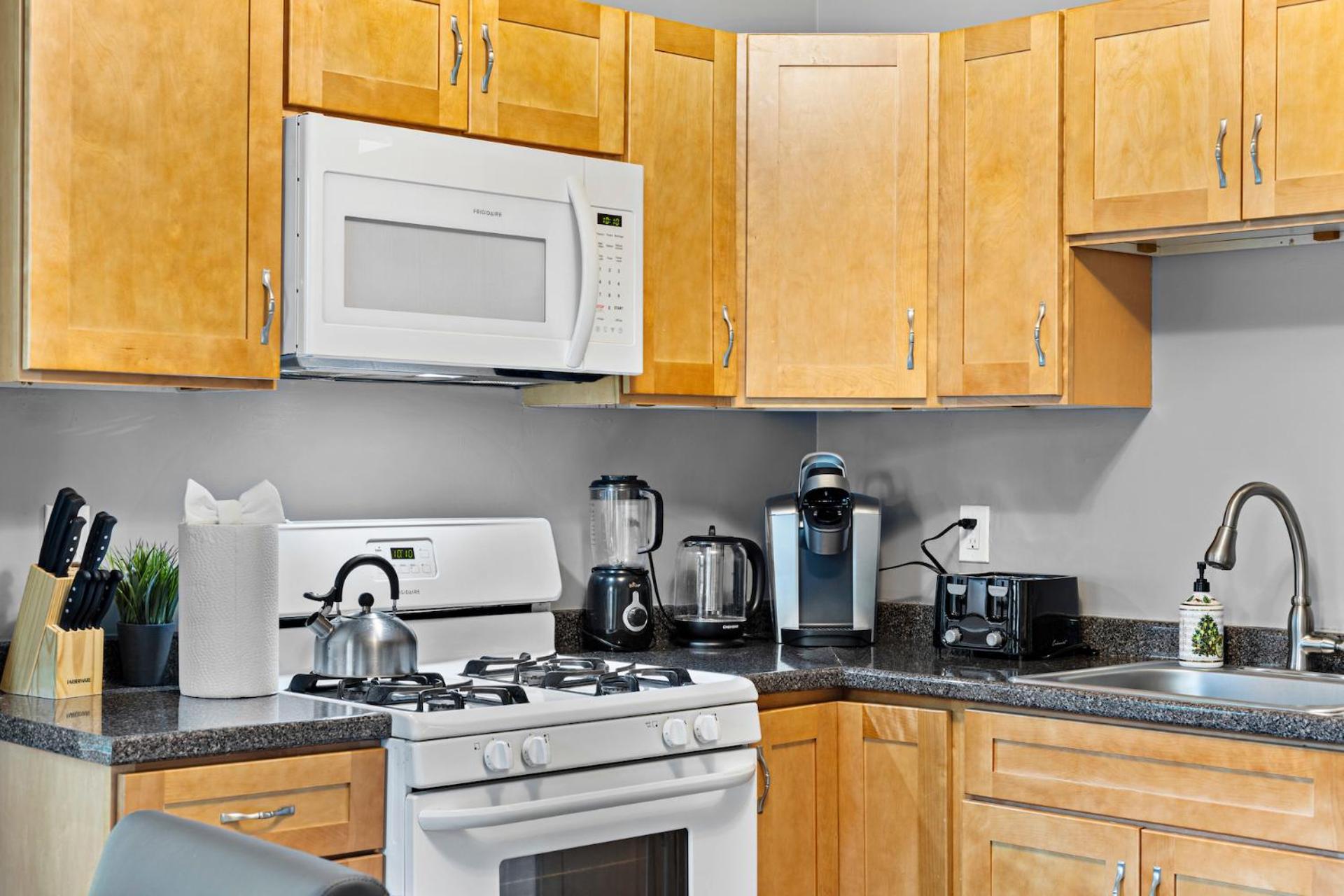 Spacious Apartments Near Ashmont - Evonify Stays Boston Exterior foto
